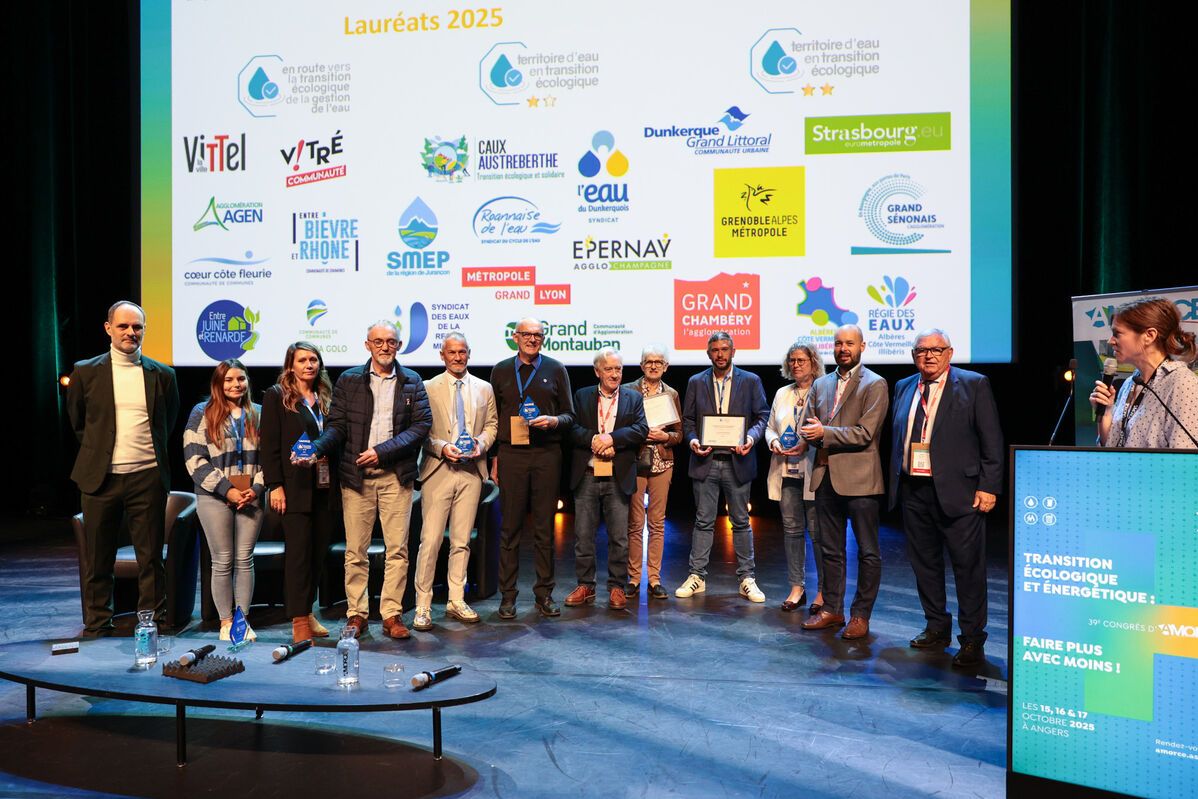 L'association AMORCE qui remet le label 'territoire d'eau en transition écologique" lors du Congrès national à Angers