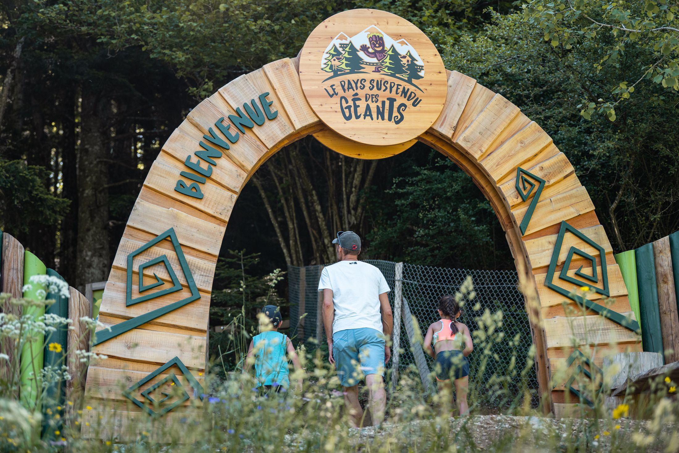 photo de l'entrée du parc du pays suspendu des géants à aillons margériaz