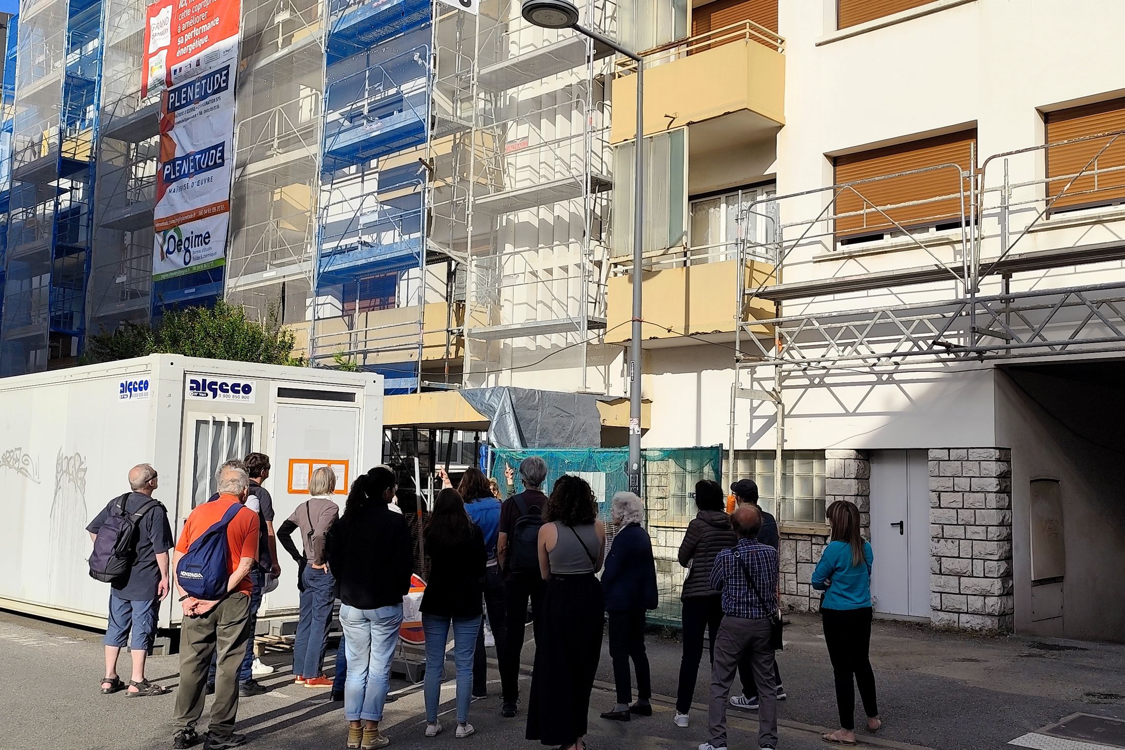 Visite de la rénovation réalisée dans le cadre du dispositif Mon Pass' Rénov au Nivolat Parc. Visite organisée par l'ASDER et Grand Chambéry.