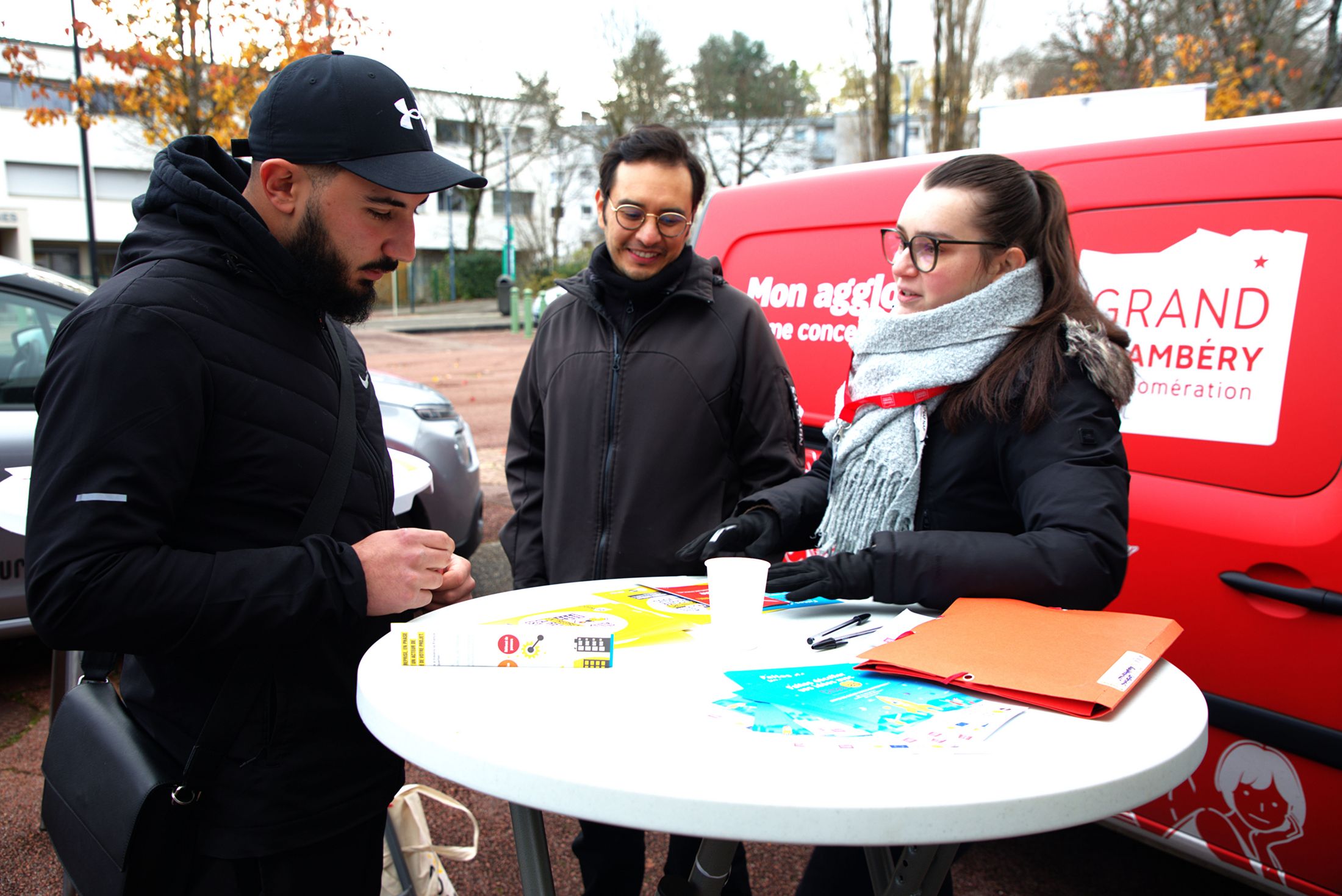 Le dispositif CitésLab et l'association ADIE sensibilisent les habitants du quartier du Biollay à la création d'entreprise