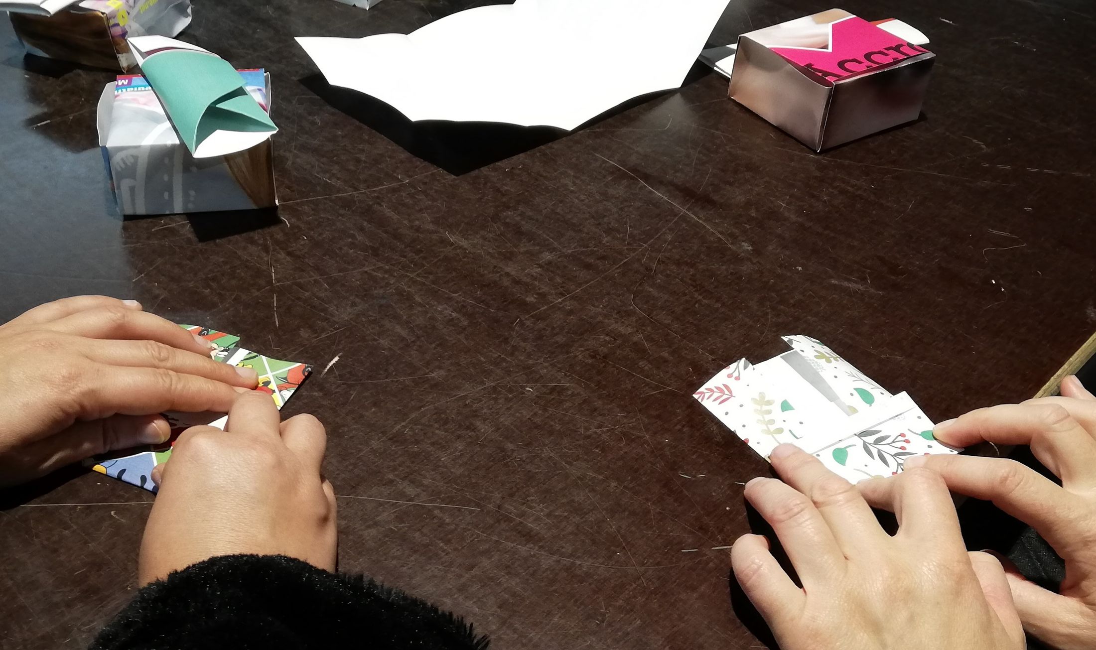 Ateliers initiation origami parents-enfants - Site officiel du Parc naturel  régional des Baronnies provençales