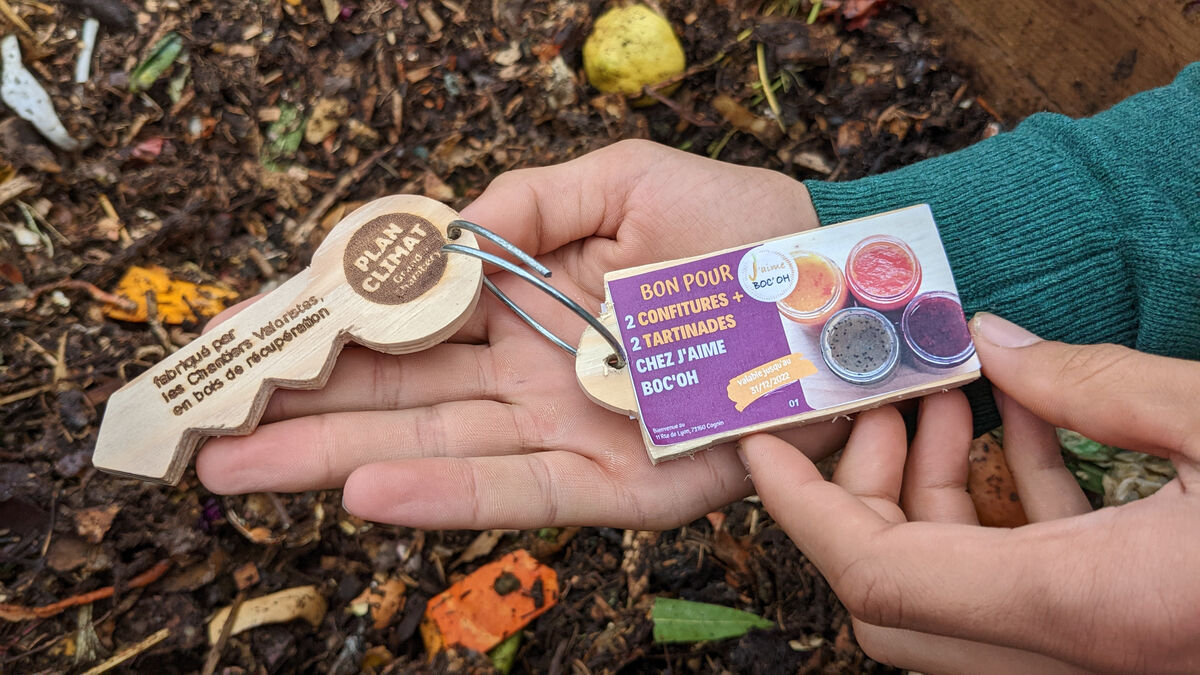 Objet cadeau pour la semaine Plan Climat Air Energie - 2ème édition - atelier compost'tour