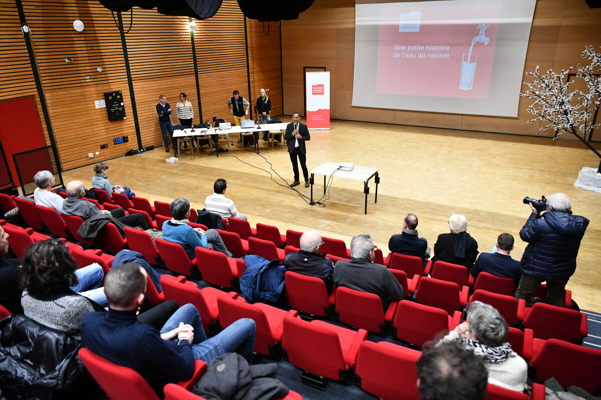 Conférence Petite histoire de l'eau du robinet à la Salle de La Jacobelle.